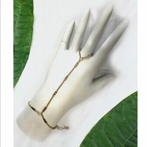 Jules Smith Serena 14 Karat Hand Chain 6“ Bracelet